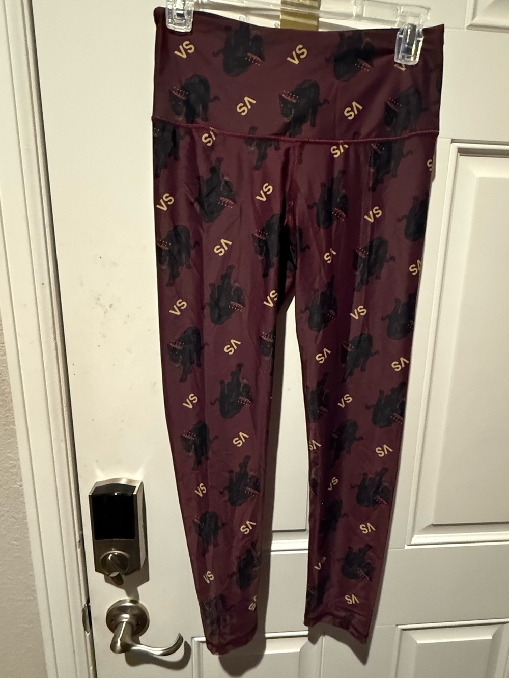 Victoria's Secret Burgundy High-Waist Active Leggings Sz M w/panther